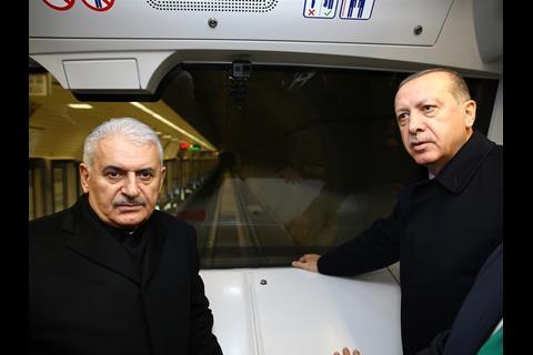 tn_tr-istanbul_M5_opening_Erdogan_in_train_2.jpg